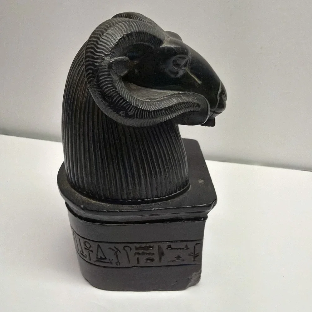 Vintage MMA Museum Repro Egyptian Ancient Ram's Head Seal Desk Paper Weight